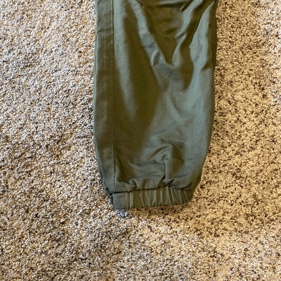 Joggers - Picture 3 of 3